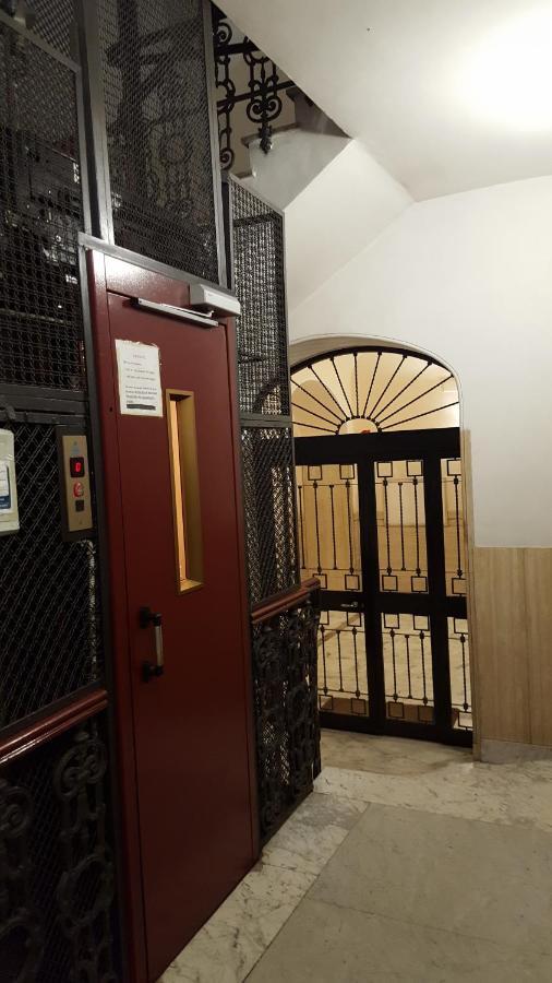 罗马爱丽丝梵蒂冈之家住宿加早餐旅馆 外观 照片